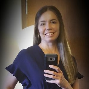 Meet your Posher, Crystal